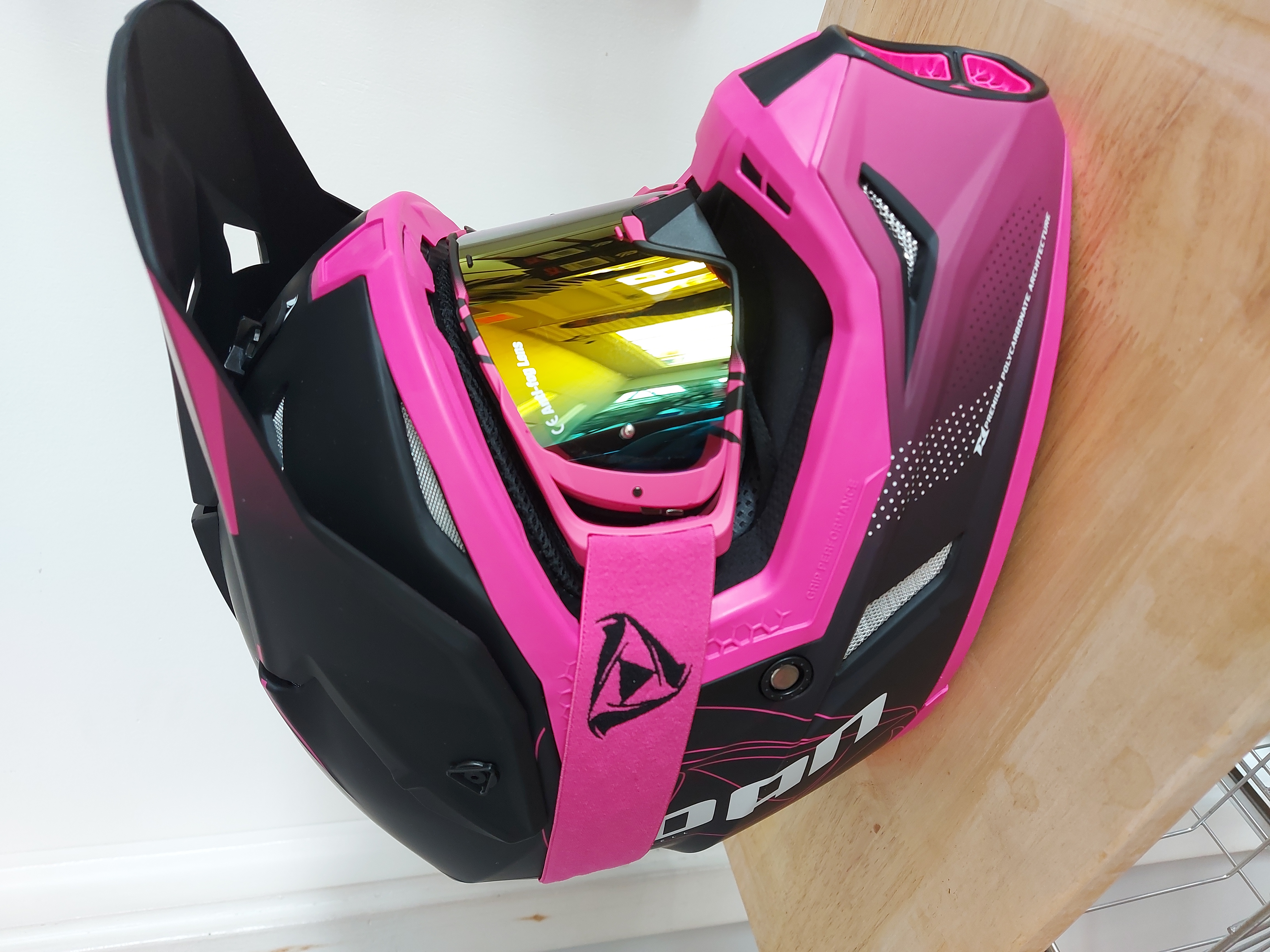 WOLF MX VAPOUR MT PINK LG